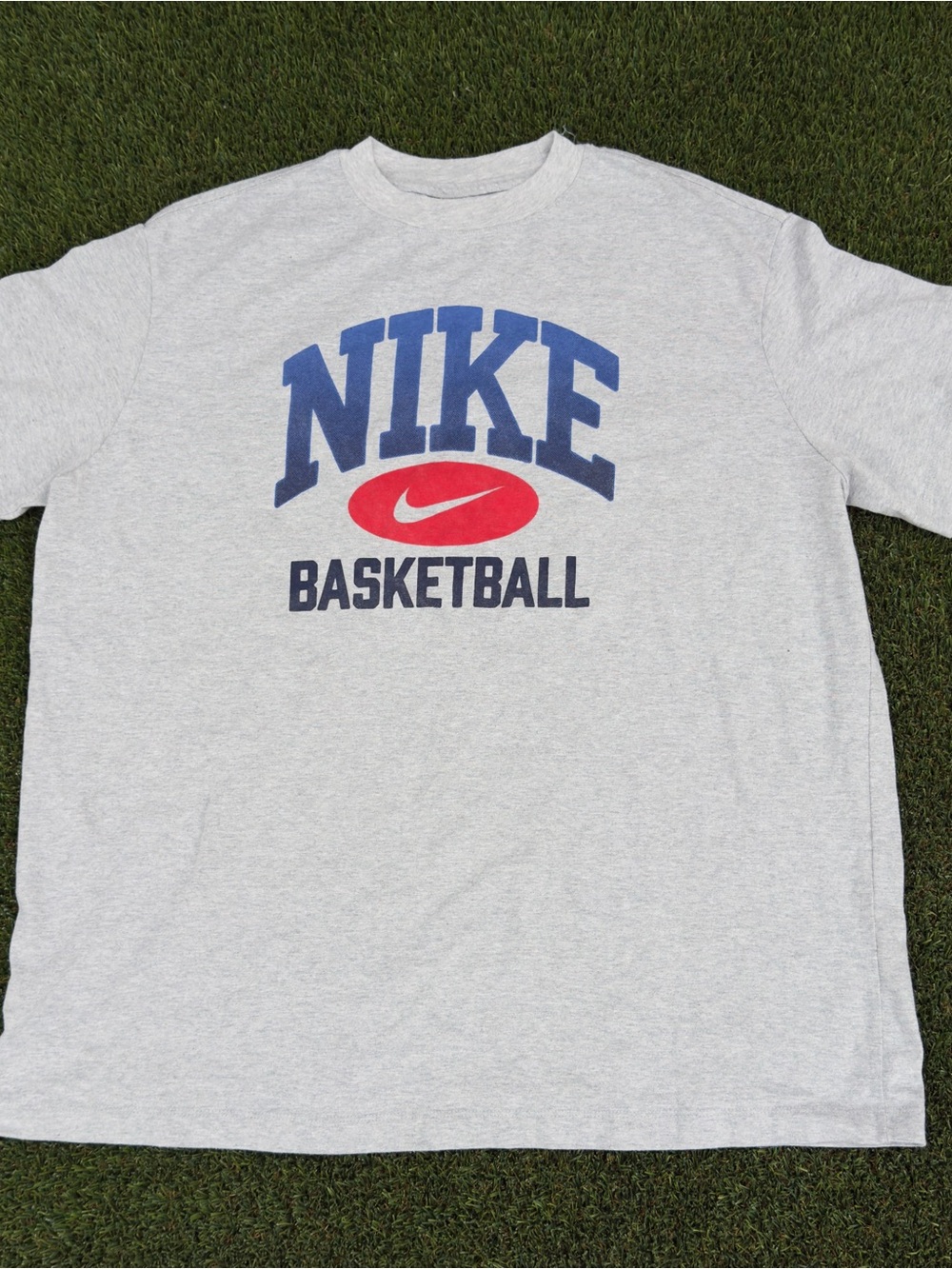 Nike Gray Short-Sleeve Basketball Logo Tee with Blue and Red Accents